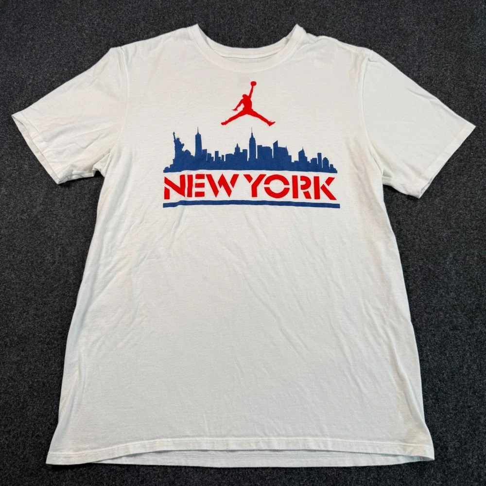 Jordan Mens New York City Skyline Jumpman Graphic T-Shirt White Large L